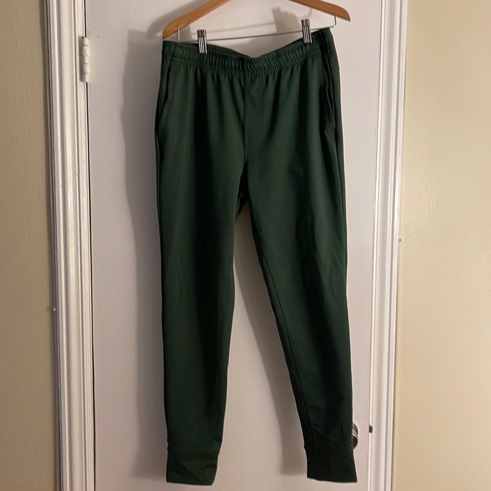 Rhone Spar Jogger - Green